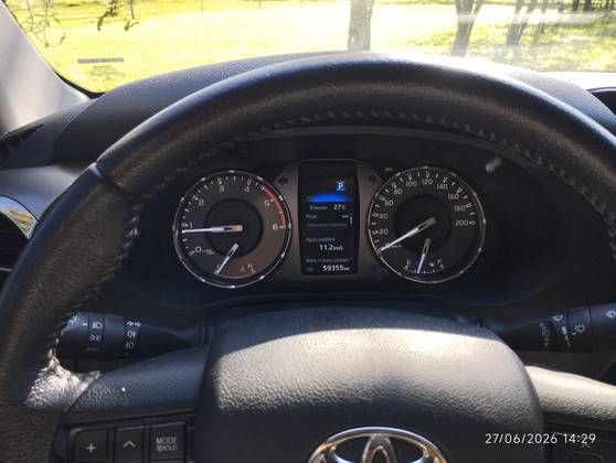 TOYOTA HILUX 2.8 D-4D TURBO DIESEL CD SR 4X4 AUTOMÁTICO
